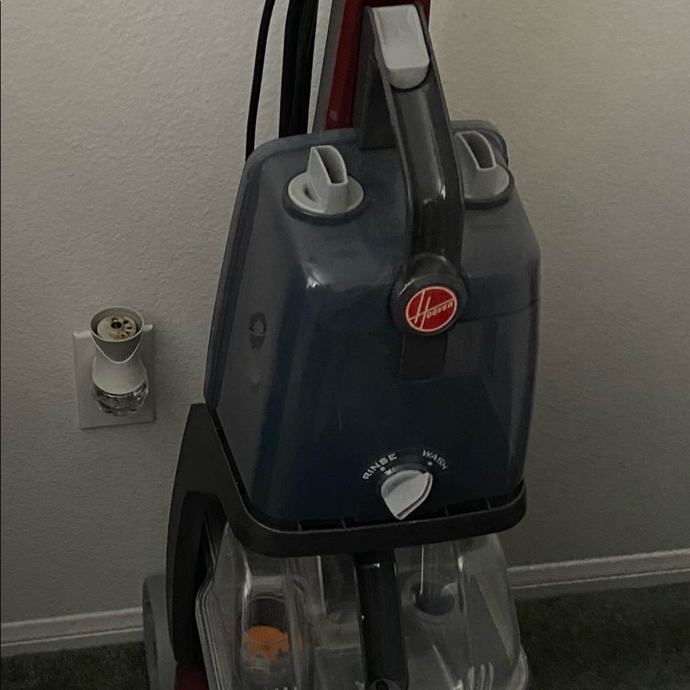 Only used one time !! Hoover carpet carpet cleaning